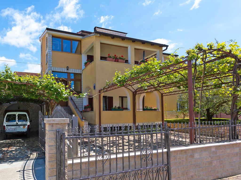 شقة Bella Vista بوريتش المظهر الخارجي الصورة